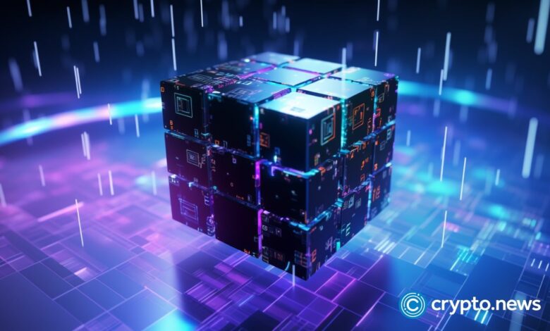 Chainlink price double bottoms as whales pile up