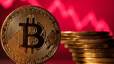 Bitcoin accelerated its decline, falling to $90,000 to start the week