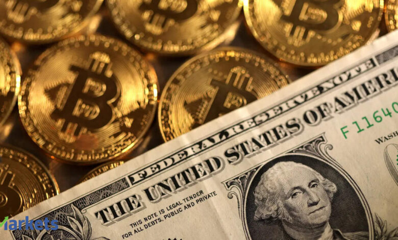 Bitcoin: Bitcoin falls below $94,000 amid dollar strength and ahead of US jobs reading