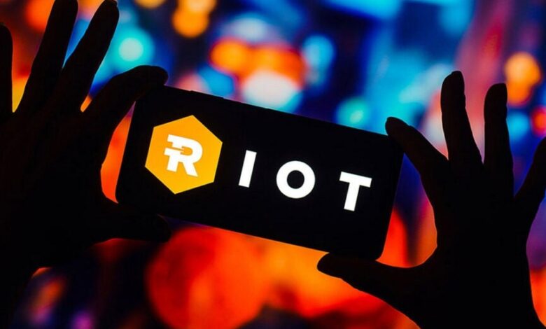 Riot's Cryptocurrency Mining Success Sparks Investor Interest in New Defiance ETF - VanEck Digital Transformation Fund (NASDAQ:DAPP) and Amplify Transformative Data Sharing Fund (ARCA:BLOK)