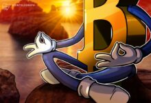 Bitcoin just sees "normal correction", the peak cycle is yet to come: analysts