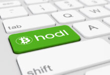 Bitcoin decreases: What is the value of the investment of $ 10,000 in 10 years? Here are 3 possible answers.