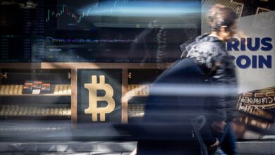 Bitcoin tops $ 100,000 and Ethereum rises as encryption gatherings