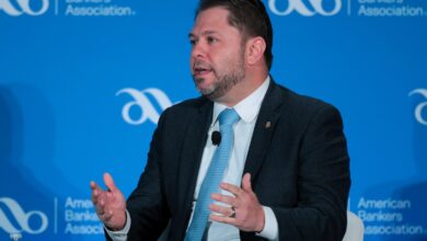 Gallego, Cripto Dem, defends fundraising with a collipt of the CRIPTO donor